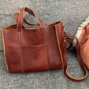 Portland Leather Lola Almost Perfect 9x10.5x5